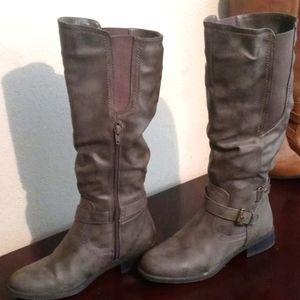 White mountain boots